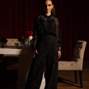 PANT PUNTOS CON DETALLES EN BLANCO