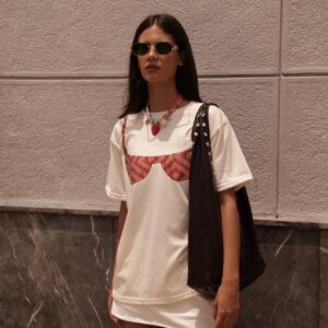 SHIRT MASTER TOP ROJO - SHIRT PLAYLIST VALENCIA Y FALDA BLANCA