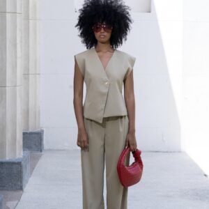 BLUSA Y PANT OLIVA BOTON DORADO